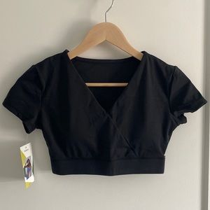 READY TO SHIP NWT Cropped Sports Top